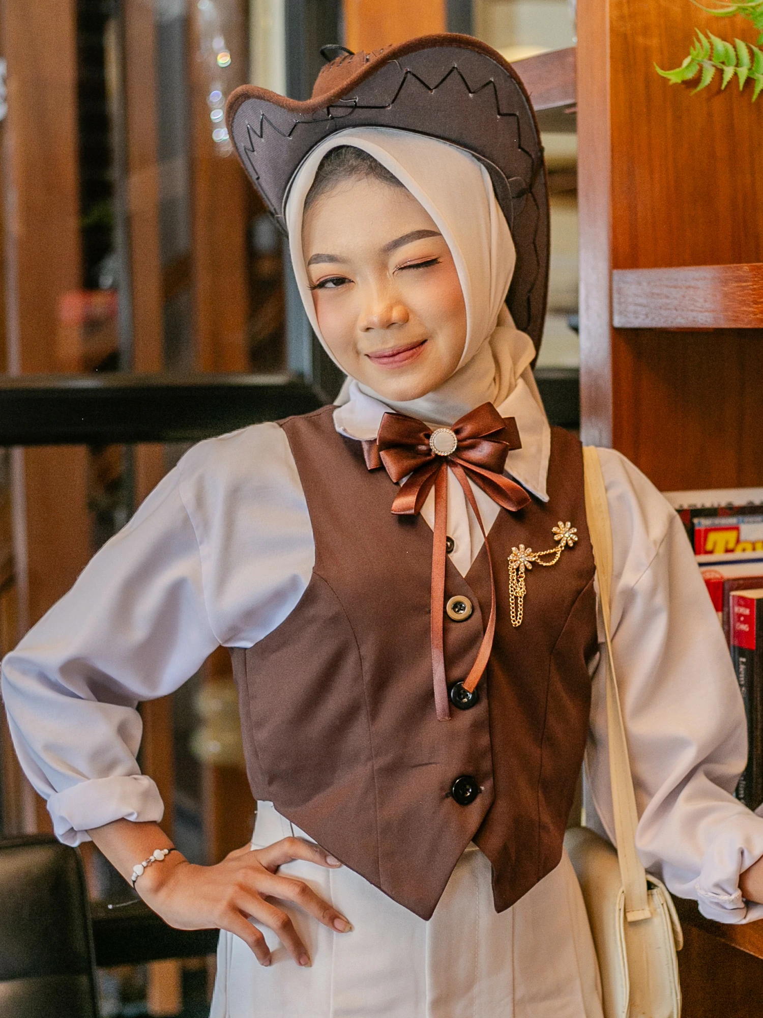 12. HANIFAH KHOIRUNNISA GOZALIE RDT 4007