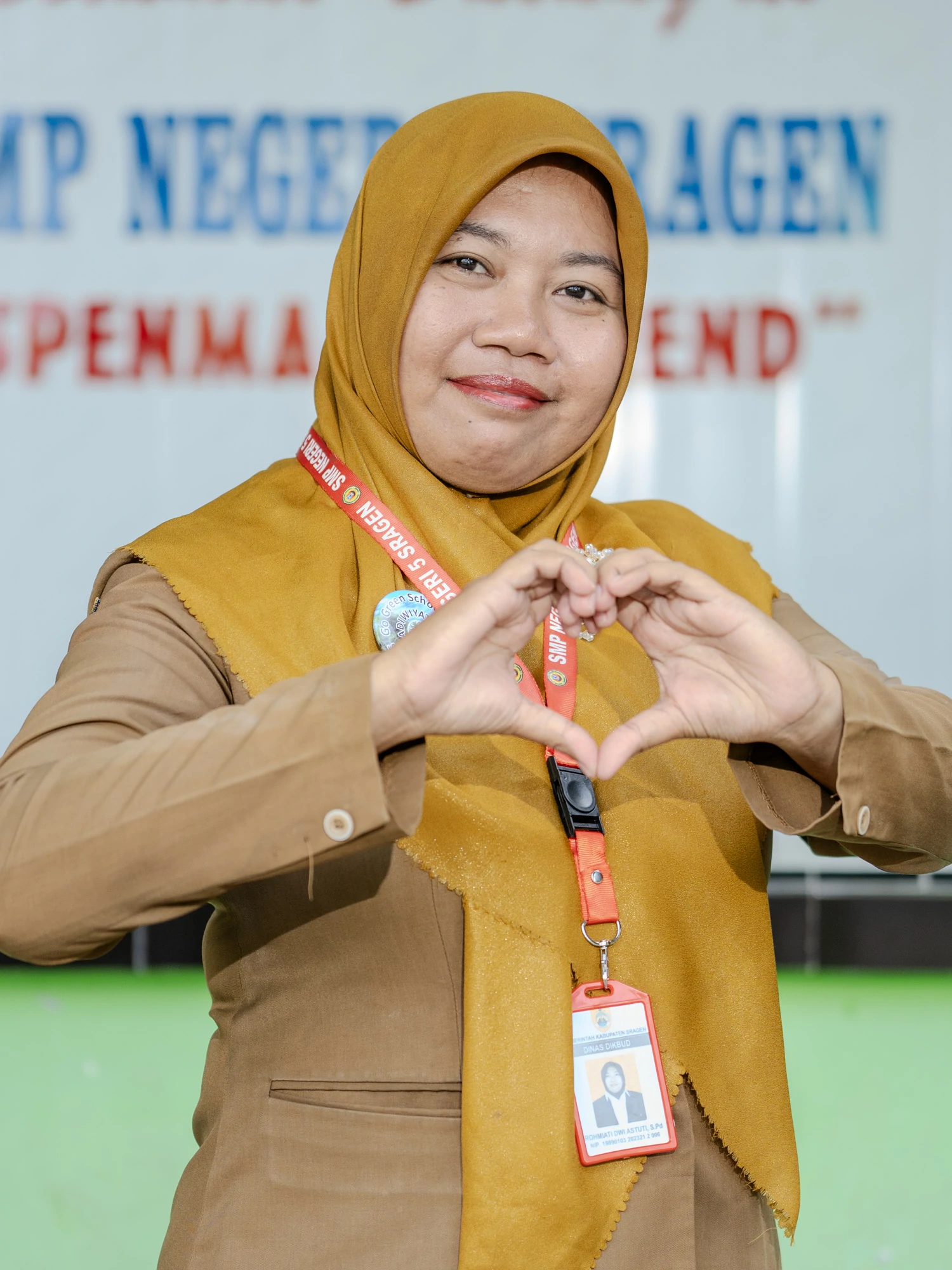 13. Rohmiati Dwi Astuti,S.Pd YUD3164