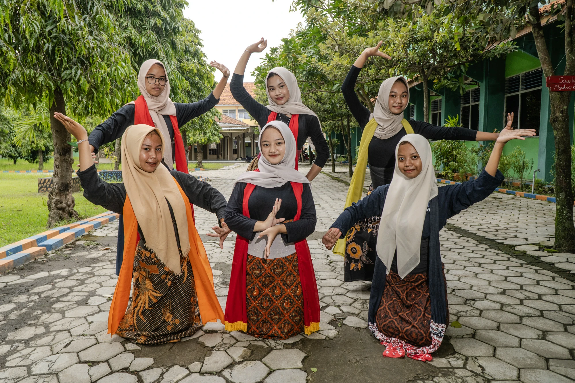 Seni Tari YUD3485